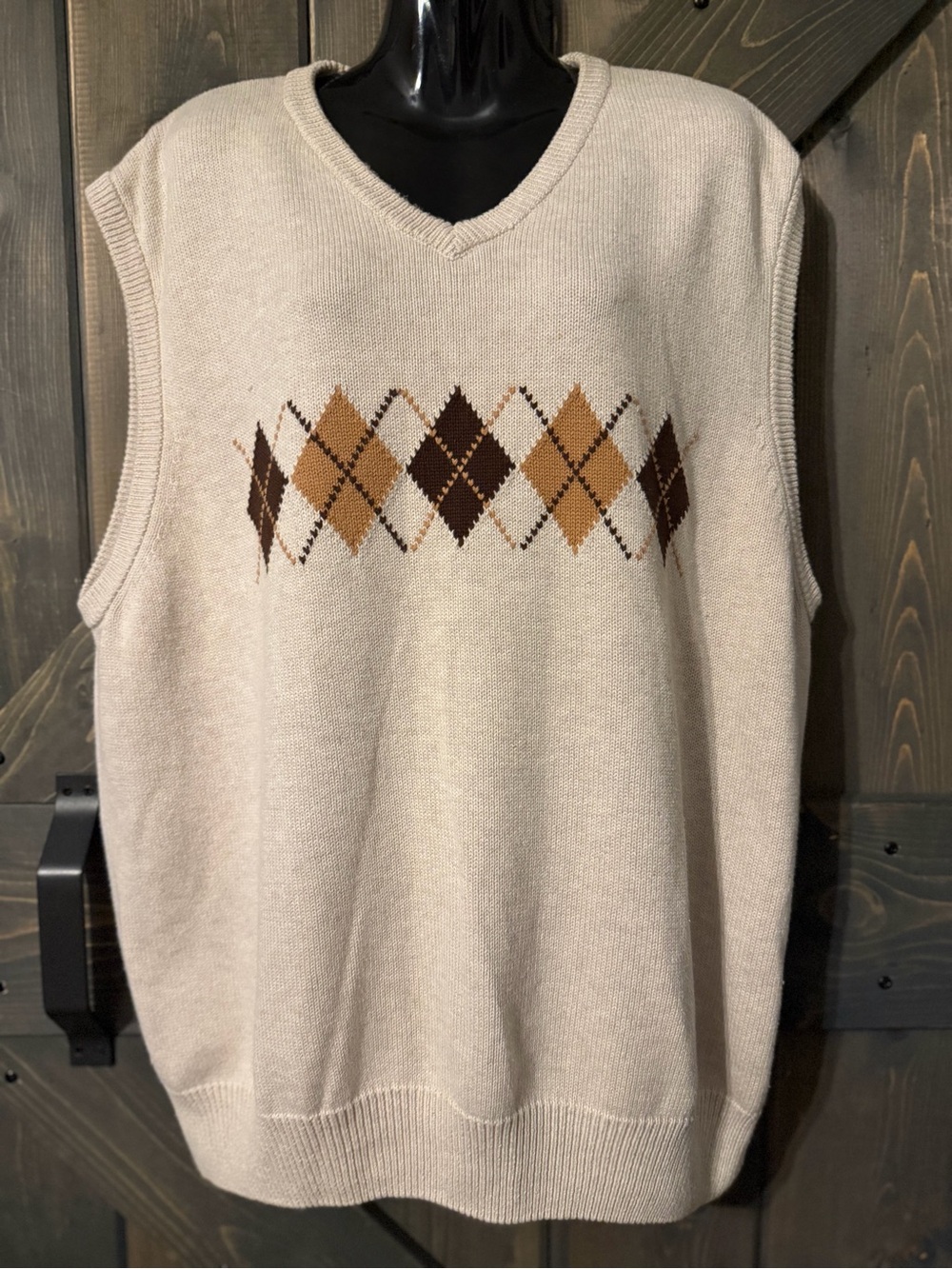 Saddlebred Men's Cream Argyle V-Neck Sweater Vest XXL